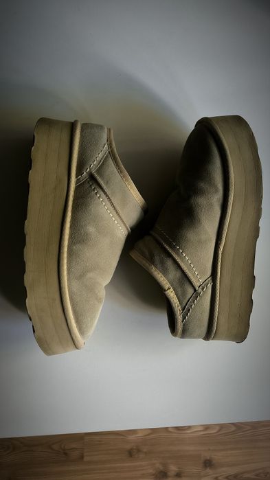 Clogs din piele suade beige