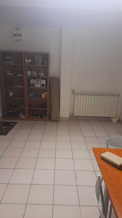 Apartament 3 camere 70 mp etaj 1, decomandat, Rovinari