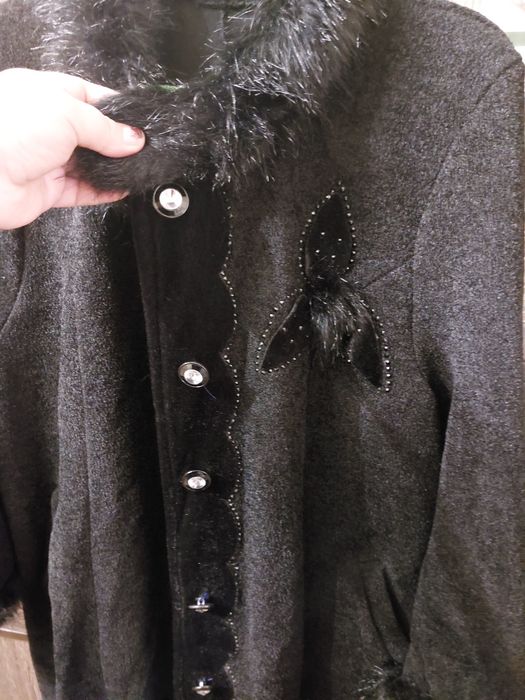 Очень красивое пальто размер 58