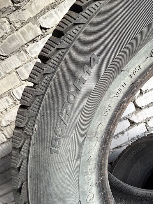 Продам Шины 185/70 r14 зима Viatti