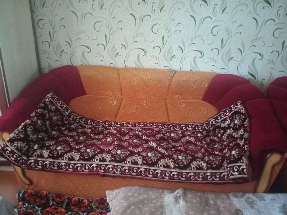 Продаётся стенкаи уголок