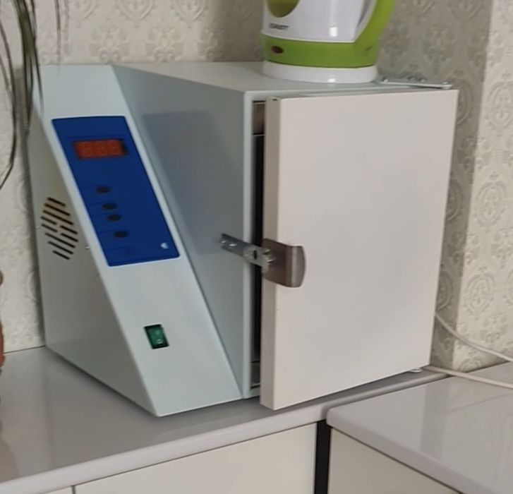 Продам офисный стол