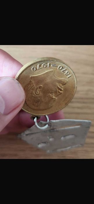 Medalia „100 de ani de la nașterea lui V. I. Lenin”