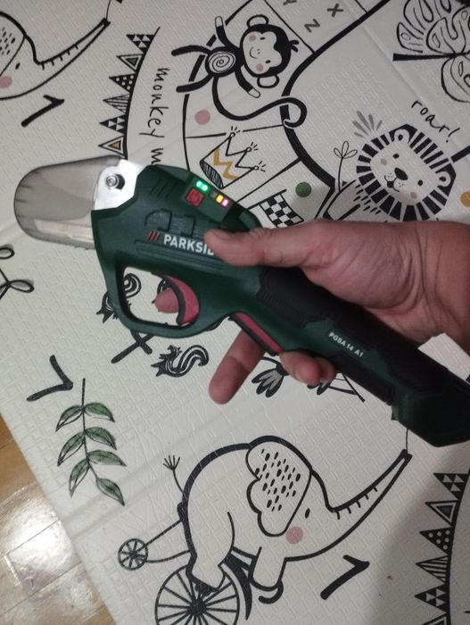 Foarfeca de taiat vie sau crengi Parkside 500 grame