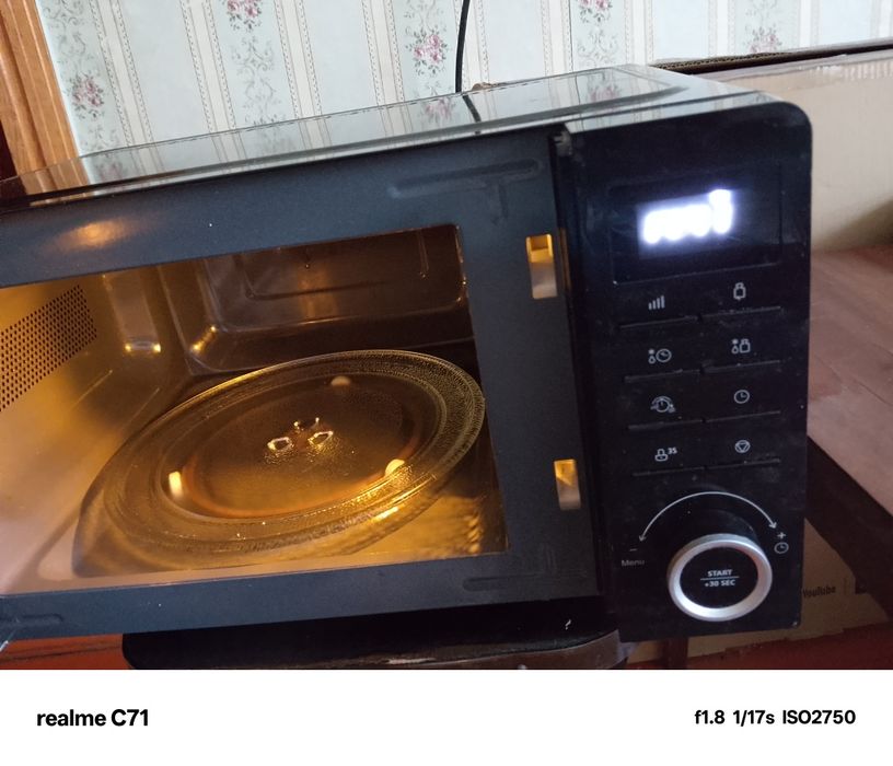 Продам  микроволновку