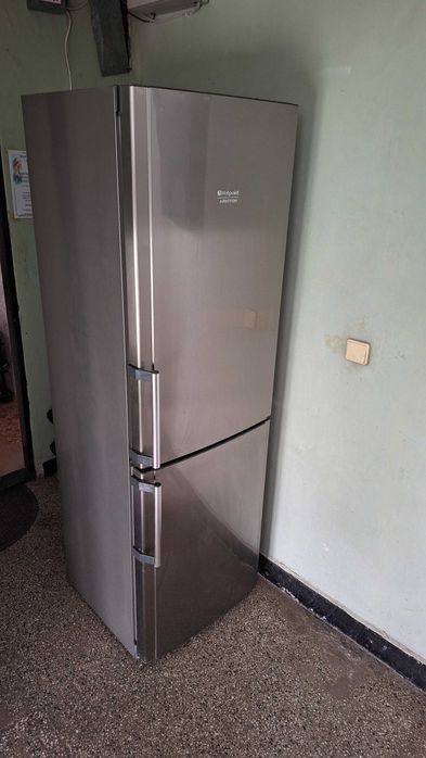 Хладилник с фризер Ariston Hotpoint