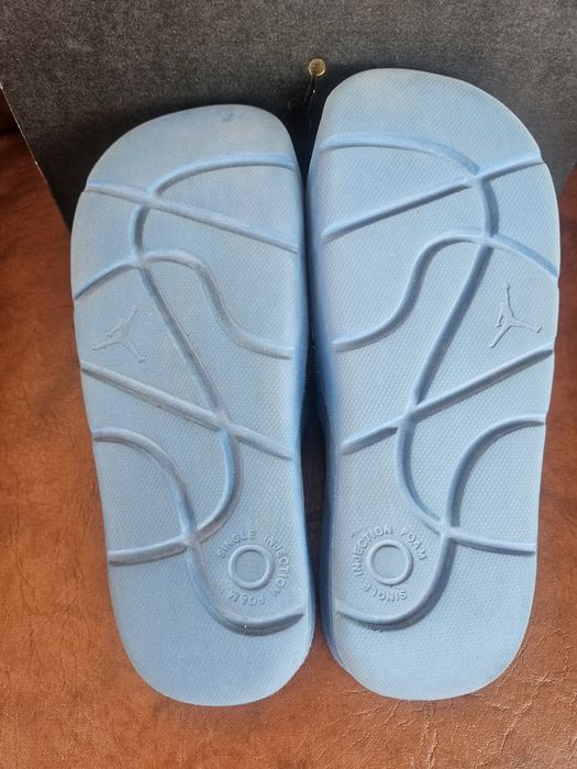 Papuci Jordan originali