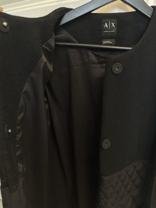 Шерстяное пальто от Armani Exchange