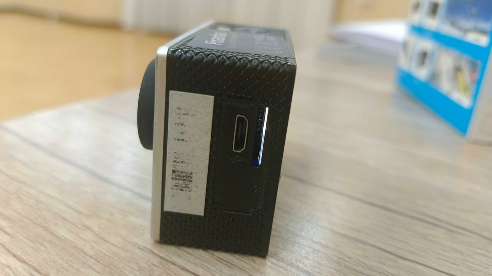 мини камера, снимает даже под водой