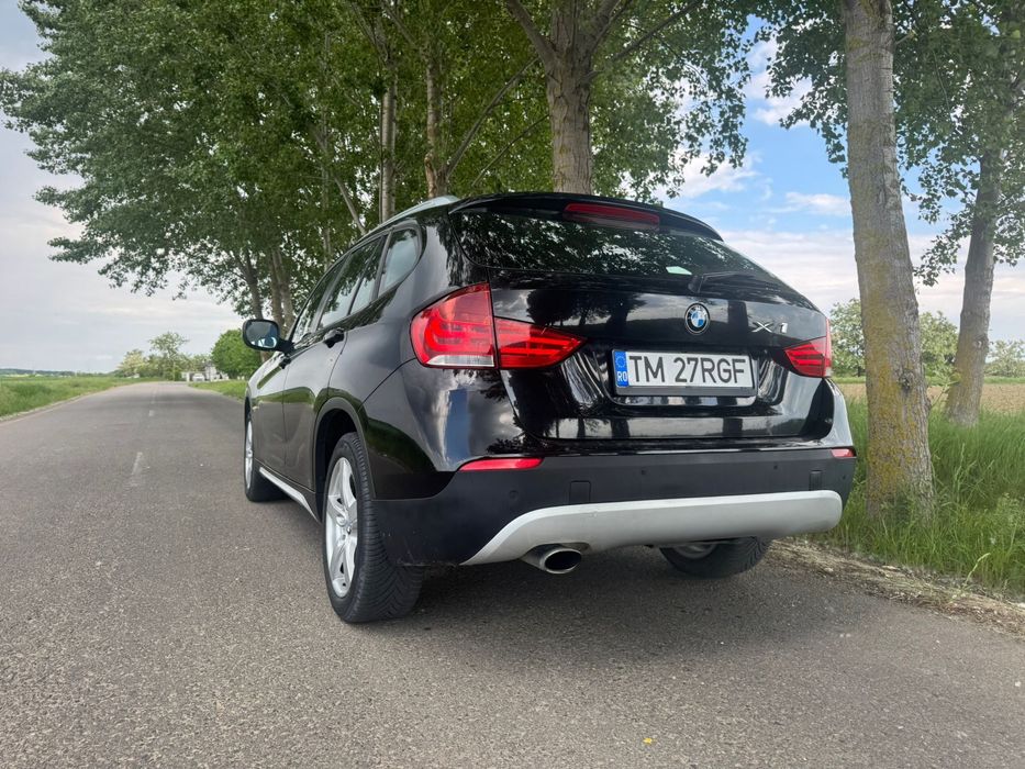 Bmw x1-2.0 diesel - manual  foarte bine intretinuta