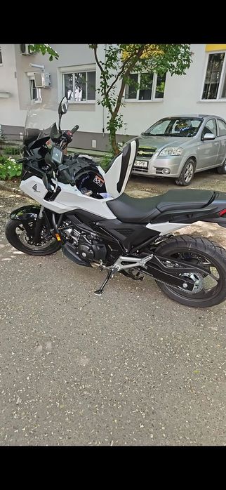 Honda NC 750X Motocicletă Honda NC 750X, an 2025, înmatriculată iulie 2026, 5500 km.