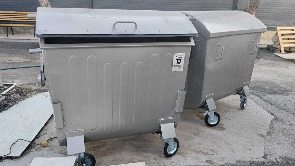 Металичиский оцинкованный мусор бак 1100л