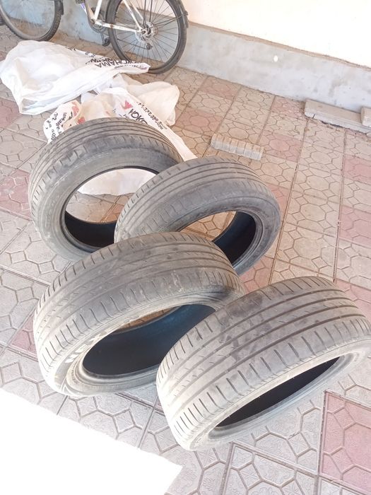 Шины   215,55,R17