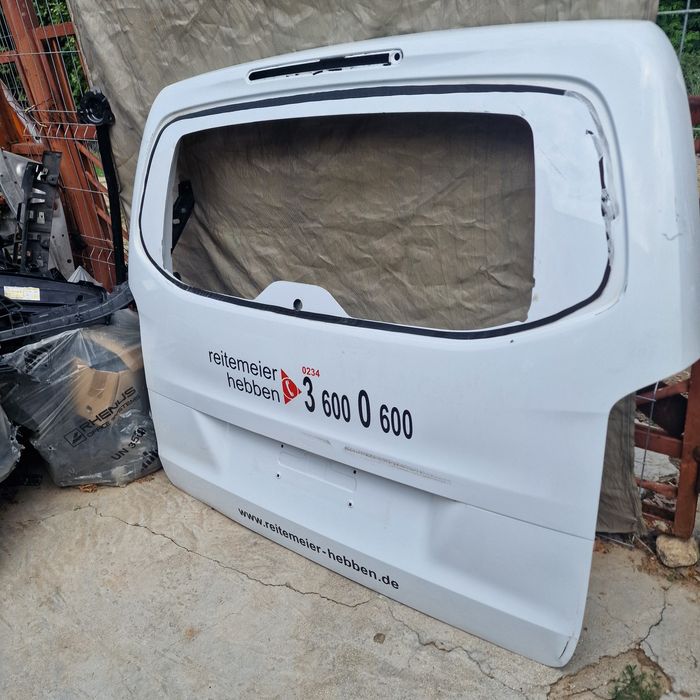 Mercedes Benz Vito W447 след 2015 задна врата, багажник