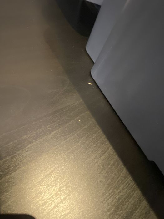 Письменный стол.