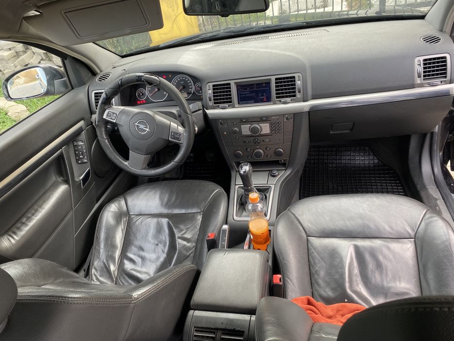 Piese Opel Vectra C OPC 1.9 cdti 120 cp an 2009.xenon bara fata motor