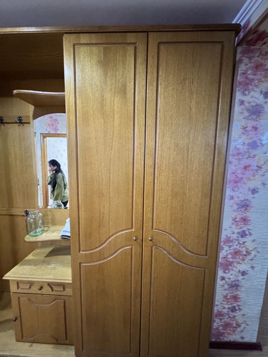 Продам шкаф для прихожей!