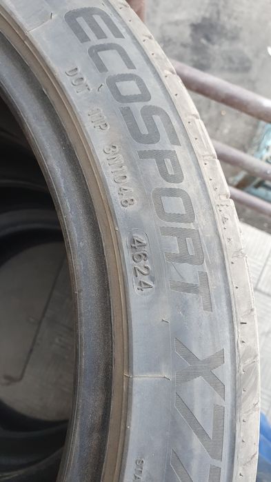 Продам комплект шин r18