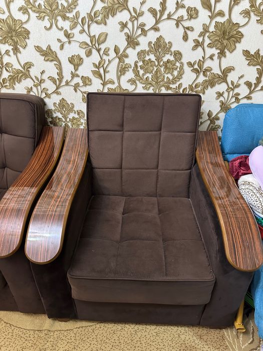 Yumshoq mebel mehmonxona uchun