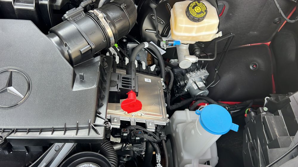 Vând autoutilitară Mercedes sprinter extra long