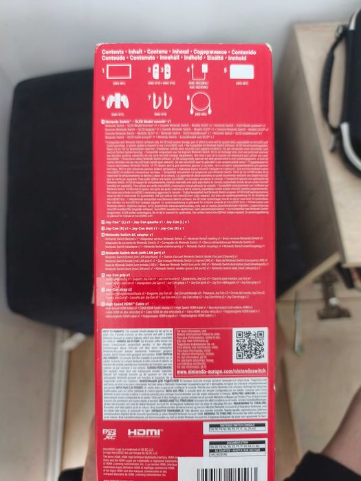 Nintendo Switch OLED (HEG-001) + 2 perechi Joy-Con + 2 jocuri + accesorii