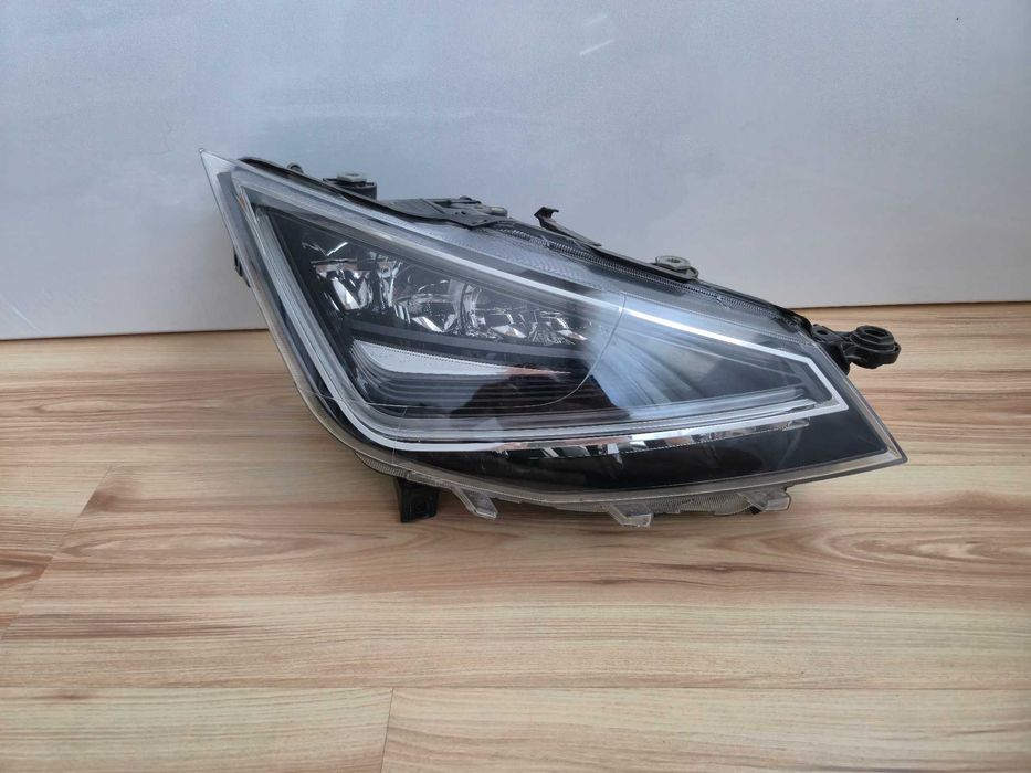 Far Dreapta Seat Ibiza V Seat Arona Dupa 2017 Cod 6F1941008B