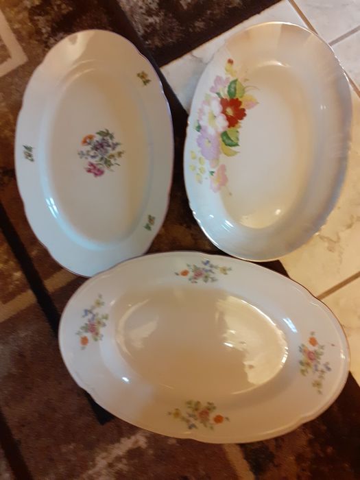 Елепсовидни чинии