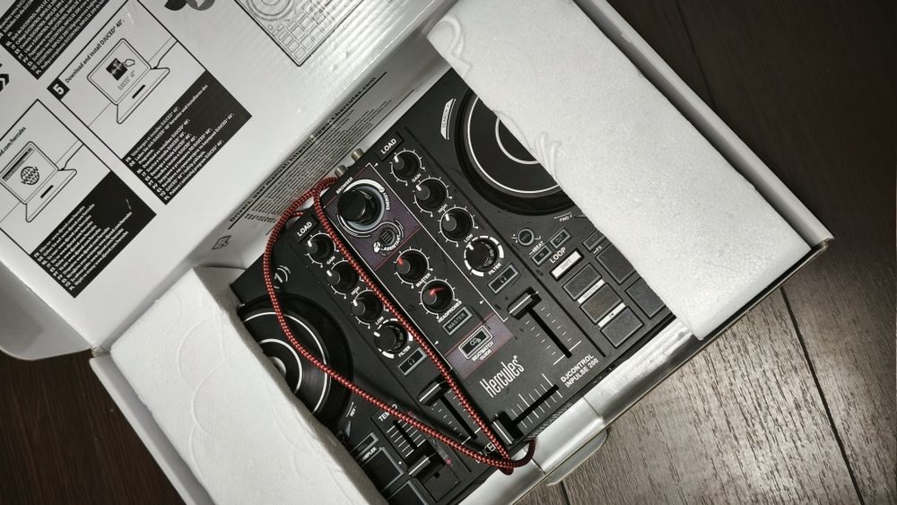 Consola DJ Hercules inpulse 200