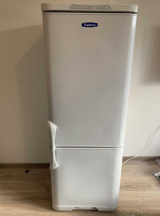 Холодильник Бирюса двухкамерный