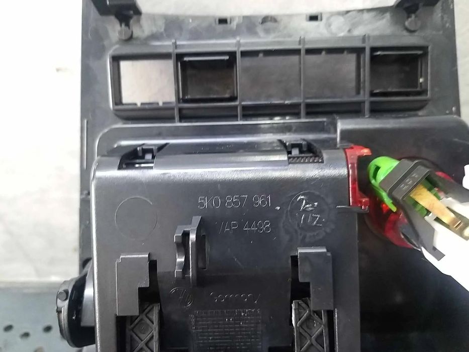 Scrumiera bricheta vw golf 6 5k 5k0857961