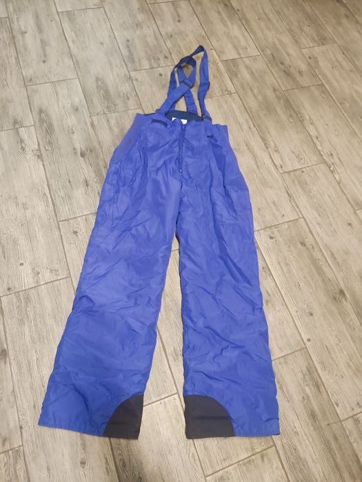 Geci ski ,pantaloni ,salopete adulți și copii diverse modele și mărimi