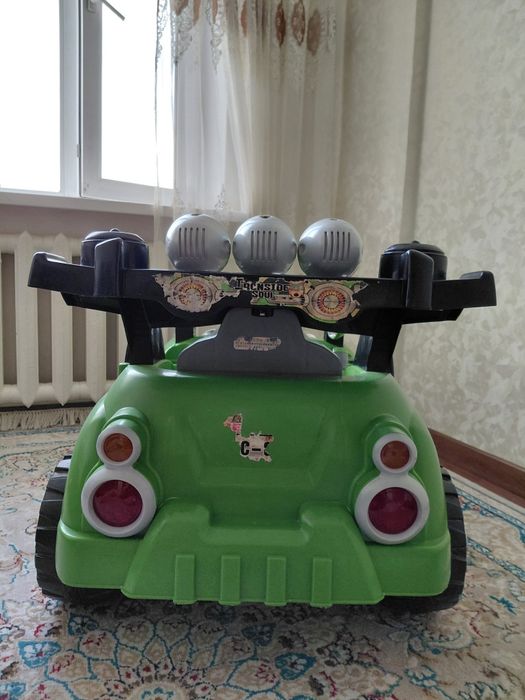 Машина с аккумуляторов продётся