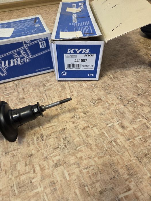 Амортизатор на Мицубисси