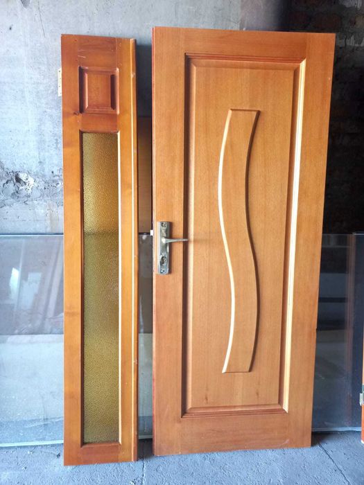 Продам двери межкомнатные