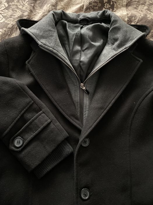 Стилно черно палто с качулка (Slim fit)