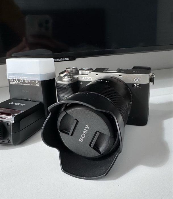 Обектив Sony FE 35mm