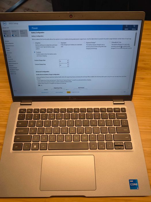 Продава лаптоп Dell Latitude 5430 в отлично състояние.
