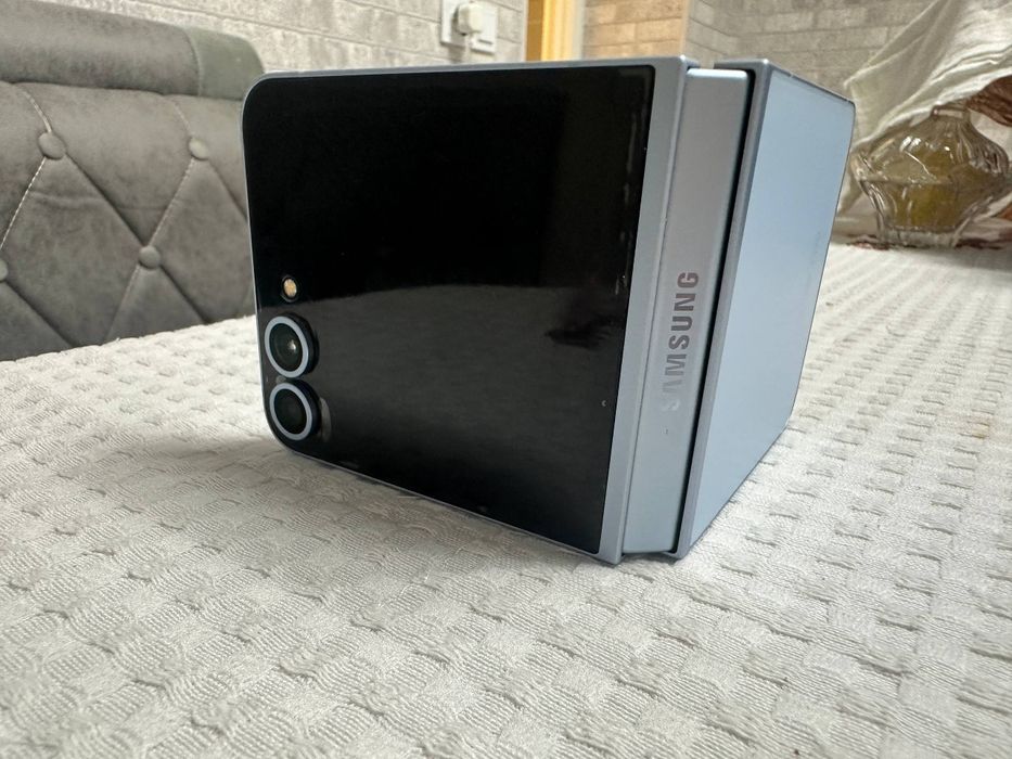 Samsung Flip Z 6