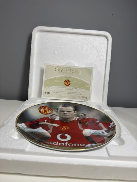 Колекционерска чиния Danbury Mint – Wayne Rooney (Манчестър Юнайтед) със сертификат
