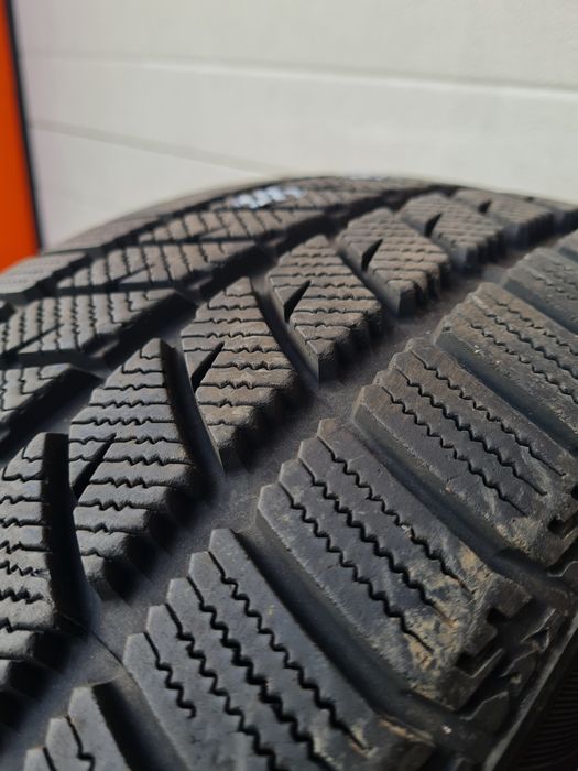 Зимни гуми 2 броя BLACKLION SnowPioner 215 45 R17 дот 2819