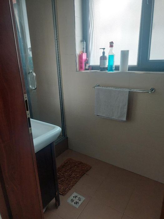 Închiriez apartament