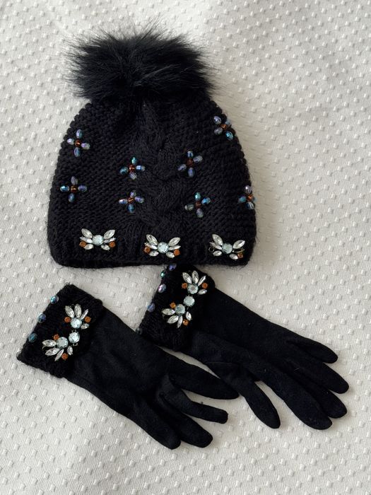 Елегантен комплект шапка и ръкавици