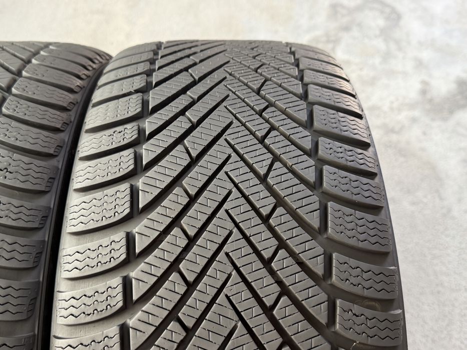 “Dot 24” 235/45/18 Pirelli 4Броя: 400€ 8мм