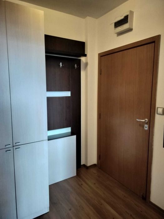 Дава се под наем Двустаен апартамент в София, Център - 56 кв.м за 400 € - Снимка #2