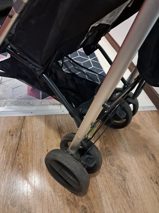 Детска количка използвана