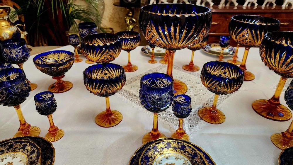 Богемия. Хрусталь. Набор шикарных вазочек фужеров и рюмок. Дёшево !