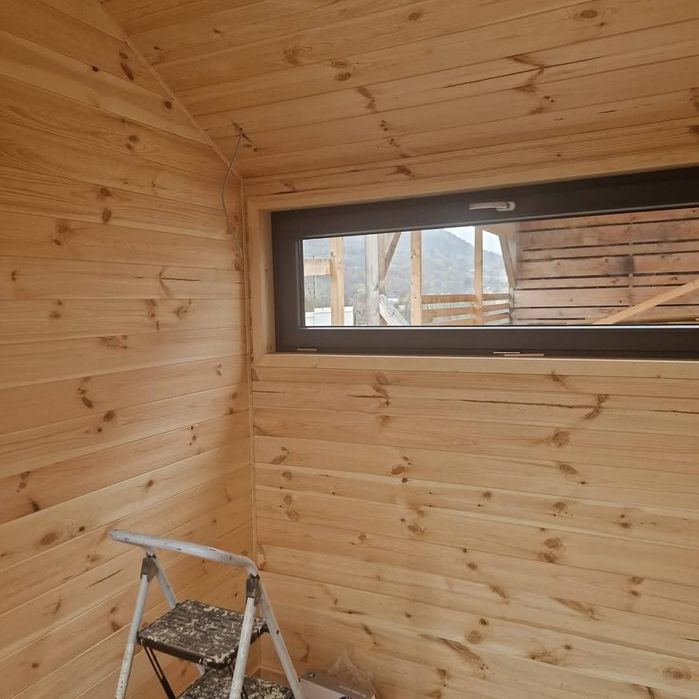 Vând container modular cu exterior și interior lambriu lemn