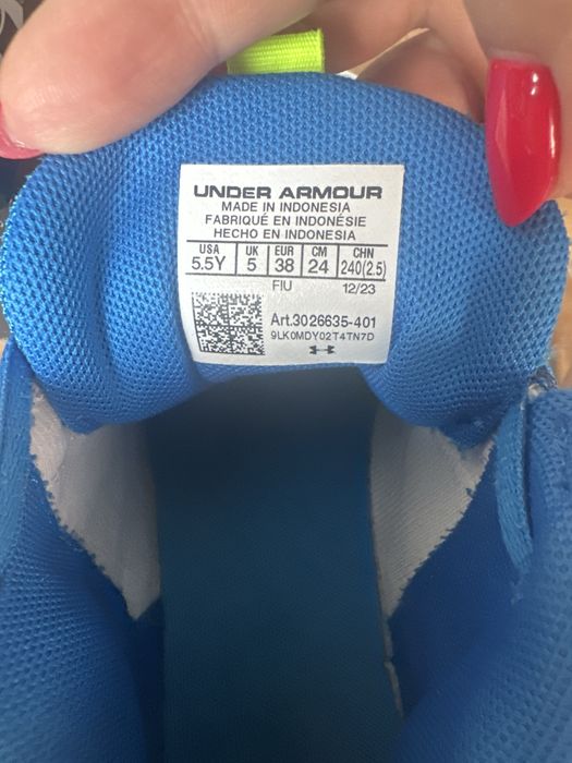 Under armour  N38