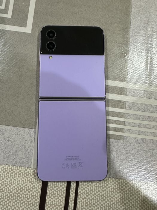 Samsung Galaxy Z Flip 4 256GB