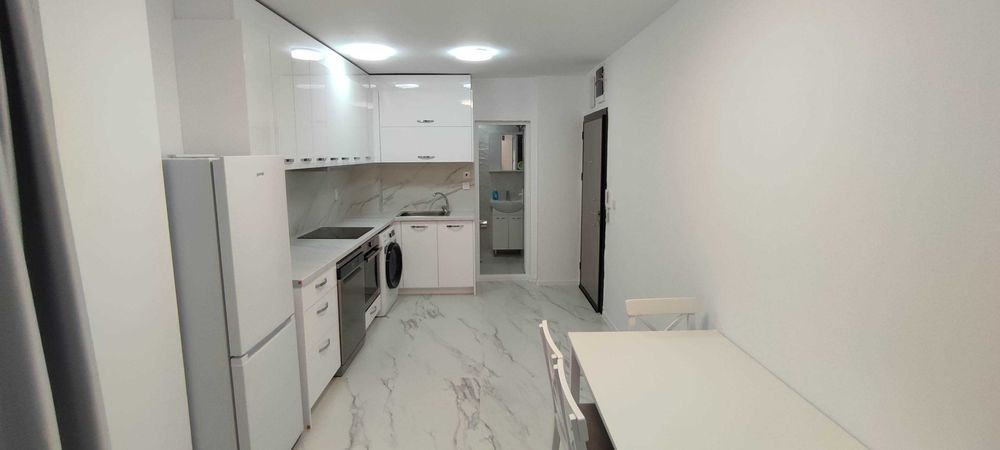 Дава се под наем Двустаен апартамент в Пловдив, Център - 50 кв.м за 418.2 € - Снимка #4